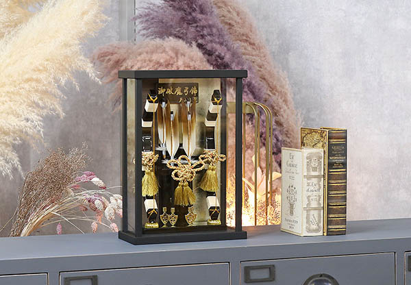 破魔弓 幹山 壁掛け 額飾り 創 黒サテン 艶消し アクリルケース飾り 詳細画像 幹山 破魔弓 壁掛け 額飾り 創 黒サテン 艶消し アクリルケース飾り 詳細画像