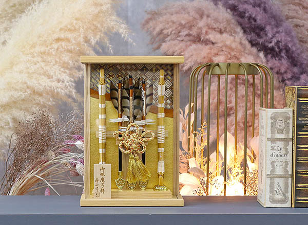 破魔弓 幹山 壁掛け 額飾り 絃 白木 寄木細工 金バック アクリルケース飾り 詳細画像 幹山 破魔弓 壁掛け 額飾り 絃 白木 寄木細工 金バック アクリルケース飾り 詳細画像