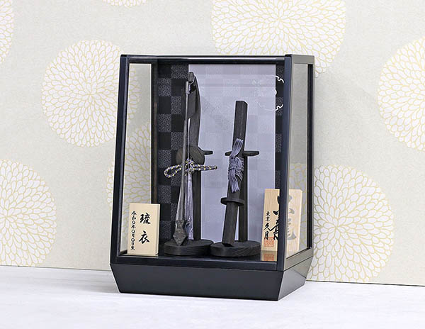 破魔弓 久月 黒龍 木製 市松・四君子柄 黒塗り アクリルケース 詳細画像 久月 破魔弓 黒龍 木製 市松・四君子柄 黒塗り アクリルケース 詳細画像