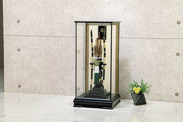 破魔弓 平安豊久 破魔弓工房 寿々登 1/4 匠 木製籐巻弓 水鳥鴨羽根 面取り ガラスケース飾り 詳細画像 平安豊久 破魔弓 破魔弓工房 寿々登 1/4 匠 木製籐巻弓 水鳥鴨羽根 面取り ガラスケース飾り 詳細画像