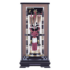 破魔弓: 破魔弓工房 寿々登 天祥 木製籐巻弓 花紋羽 面取り ガラスケース飾り