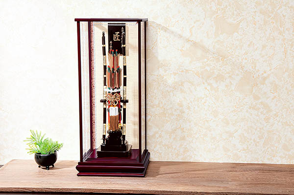 平安豊久　 破魔弓　破魔弓工房 寿々登 1/5 木目乃匠 木製籐巻弓 水鳥鴨羽根 面取り ガラスケース飾り　詳細画像