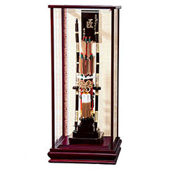 破魔弓: 破魔弓工房 寿々登 1/5 木目乃匠 木製籐巻弓 水鳥鴨羽根 面取り ガラスケース飾り