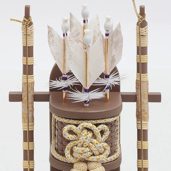 破魔弓 久月 天賦 本籐 アイボリー モカ暈 アクリルケース飾り 詳細画像 久月 破魔弓 天賦 本籐 アイボリー モカ暈 アクリルケース飾り 詳細画像