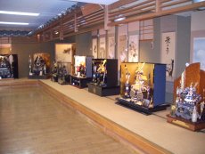 五月人形 売場画像 | 雛人形、五月人形、こいのぼり、盆提灯 