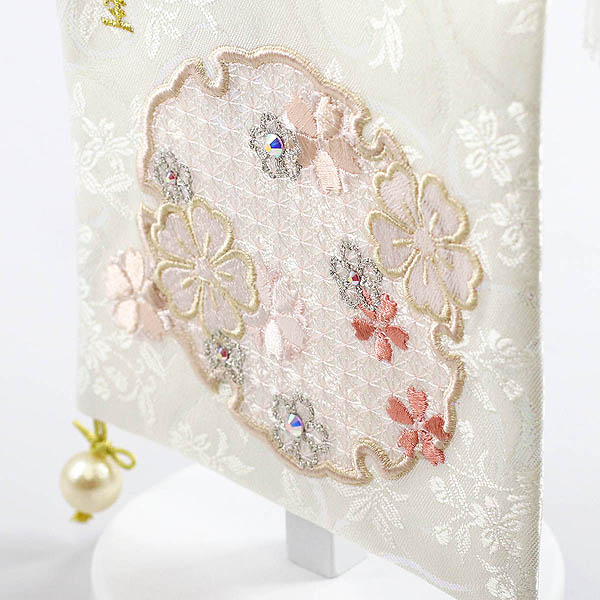 刺繍仕立て 白揃え名前旗飾り  雪花 せきか （小） ラインストーン ※名前・生年月日部分は刺繍