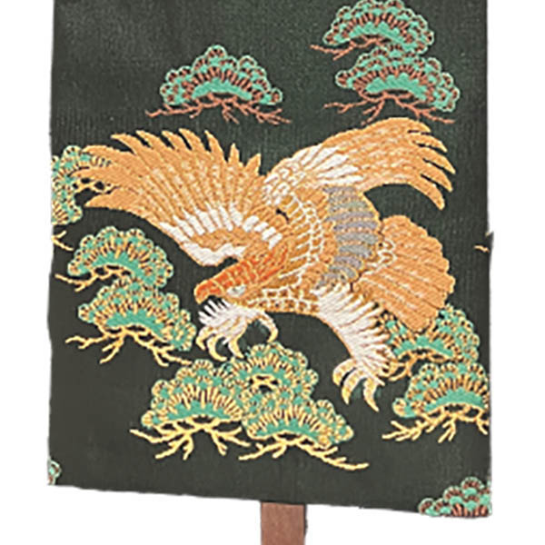 刺繍仕立て 行書仕様金襴名前旗飾り 鷹陽の松 （特中） 毛せん付き ※名前・生年月日は刺繍