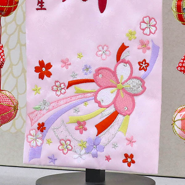 結び桜 スワロフスキー 薄ピンク (小) 鞠三連つるし 毛せん 台付き ※名前・生年月日刺繍